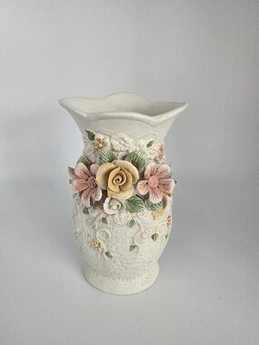Vontage Cream Floral Ceramic Vase with Applied Roses